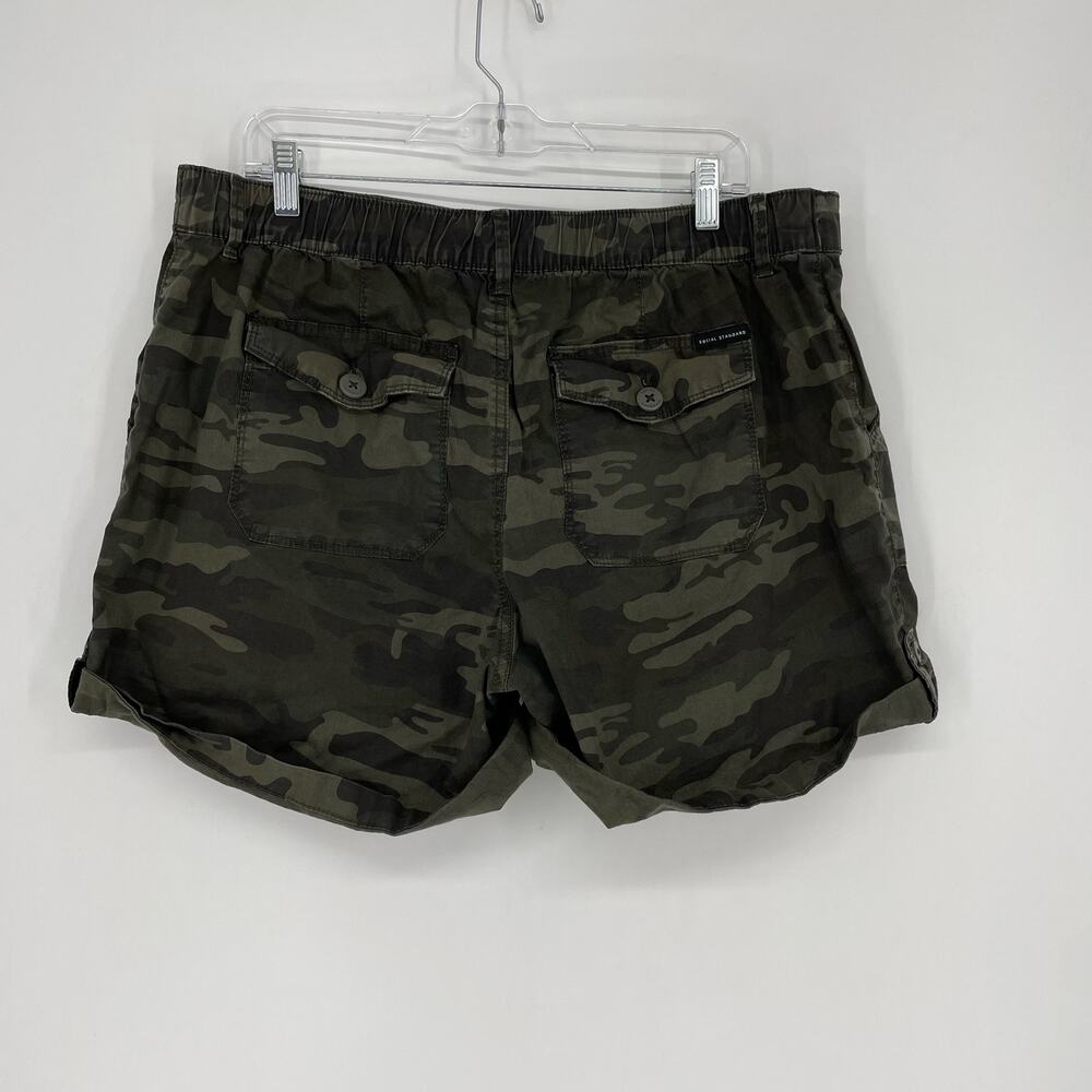 Social Standard By Sanctuary Camouflage Shorts Size XXL - Picture 5 of 8